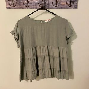 Cute crop ruffle top